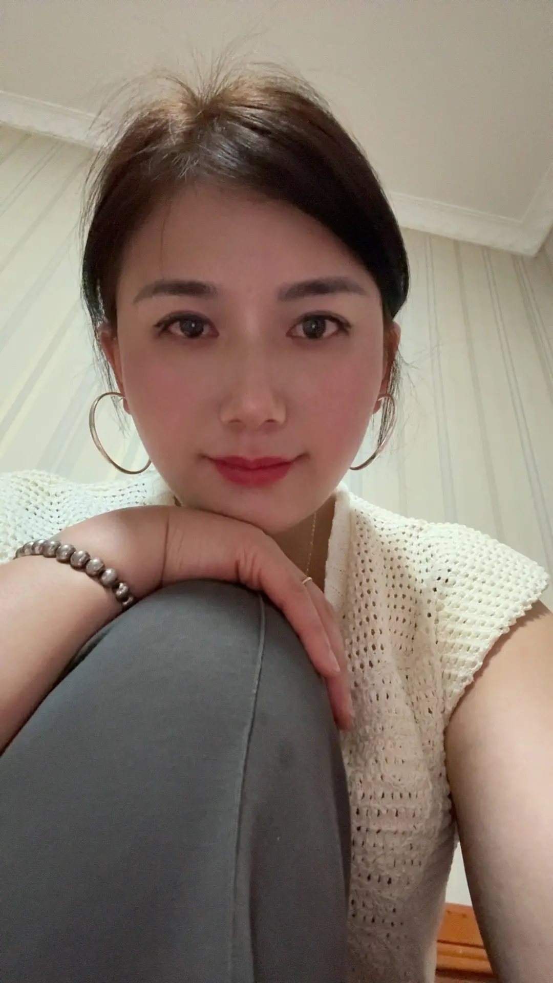 如果有人宠，就做个幸福的人的小女人，如果没有，那就做个坚强的女汉子。