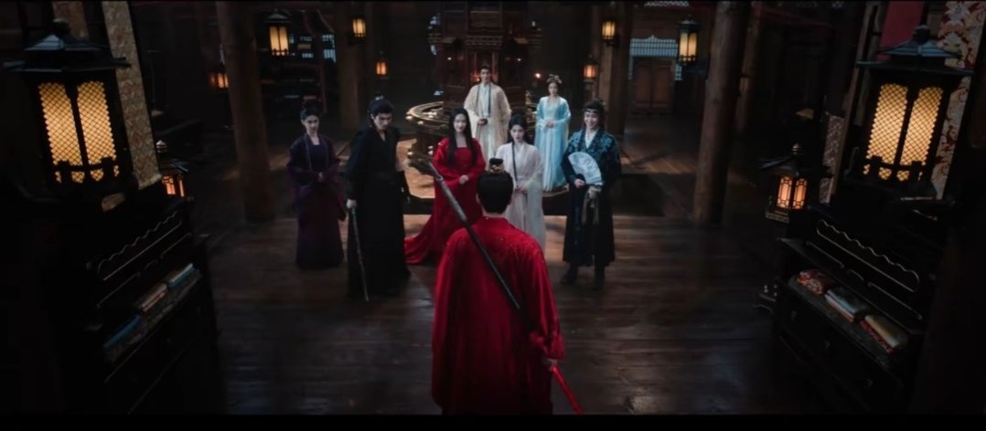 月鳞绮纪又称aespa四秒表我站在开头望见你们必死的结局，小四的站位美学有点东西