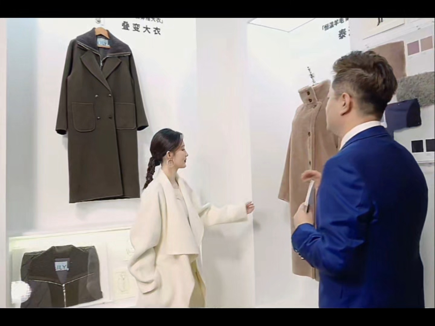 “是的，为什么呢”好可爱！！ LILY品牌代言人李沁 ​​​