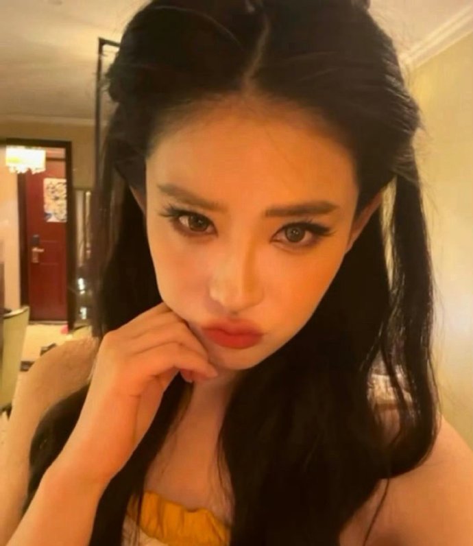 网红小姐姐花一整天仿妆刘亦菲，还原了吗？ 