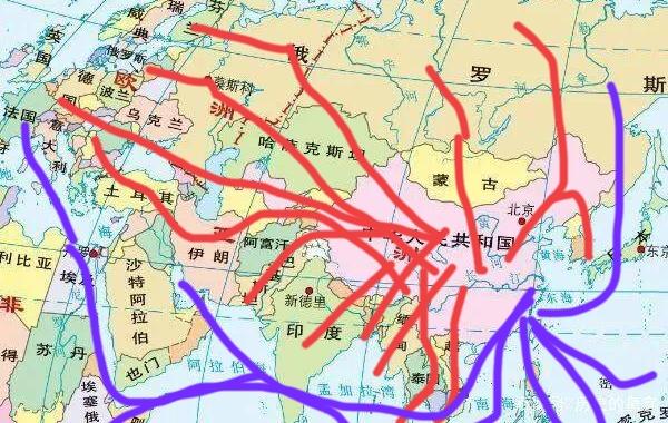 中国已成为大心脏，条条血脉连通世界，命运共同体正在加速形成中…