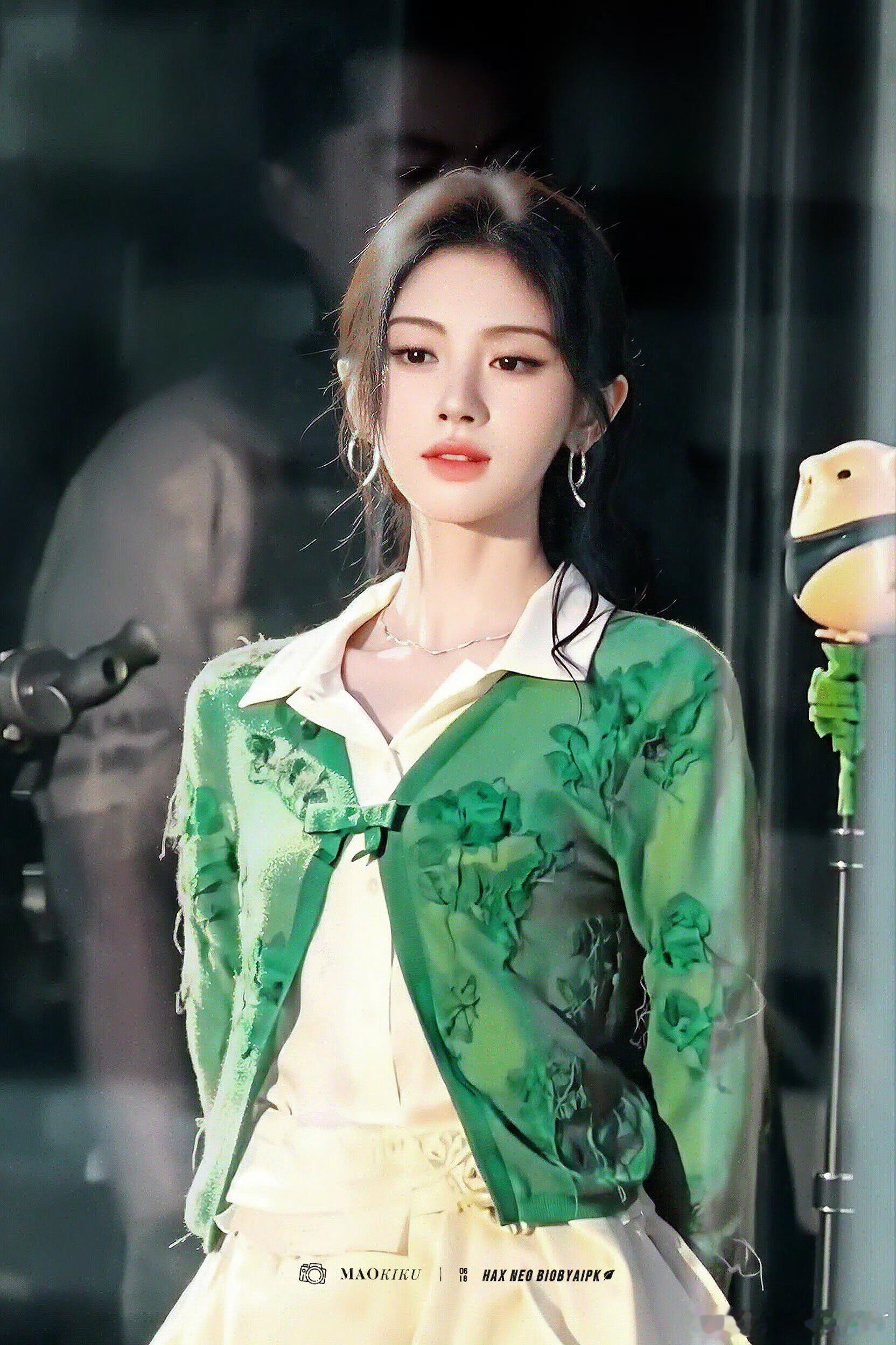 鞠婧祎 jjy 鞠婧祎苏绿夏 “追随星辰轨迹 奔赴你的浪漫宇宙”𝐅𝐨𝐥𝐥