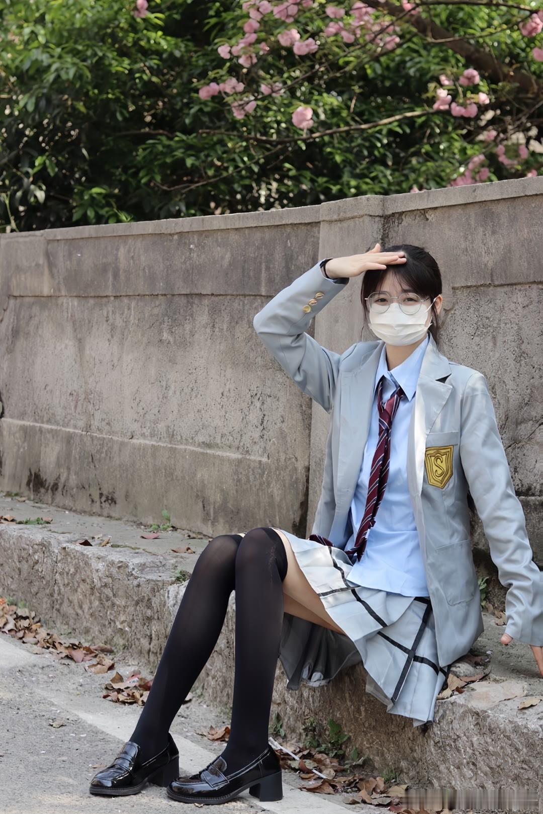 小腿袜更显可爱 ​​​