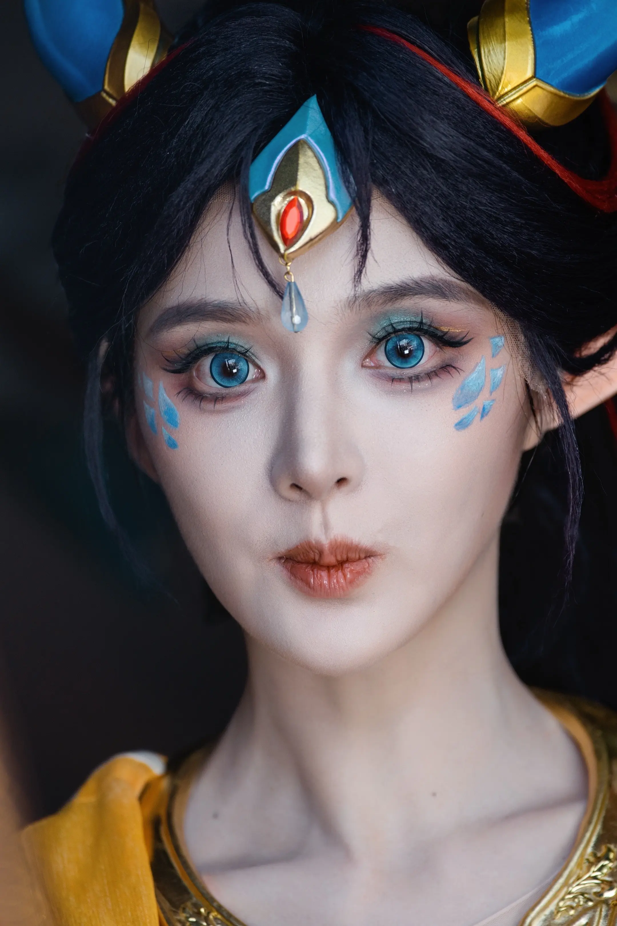 忙的没时间修图，只能先平平无奇返一波，结尾是男神，说起来以前拍成这个样...