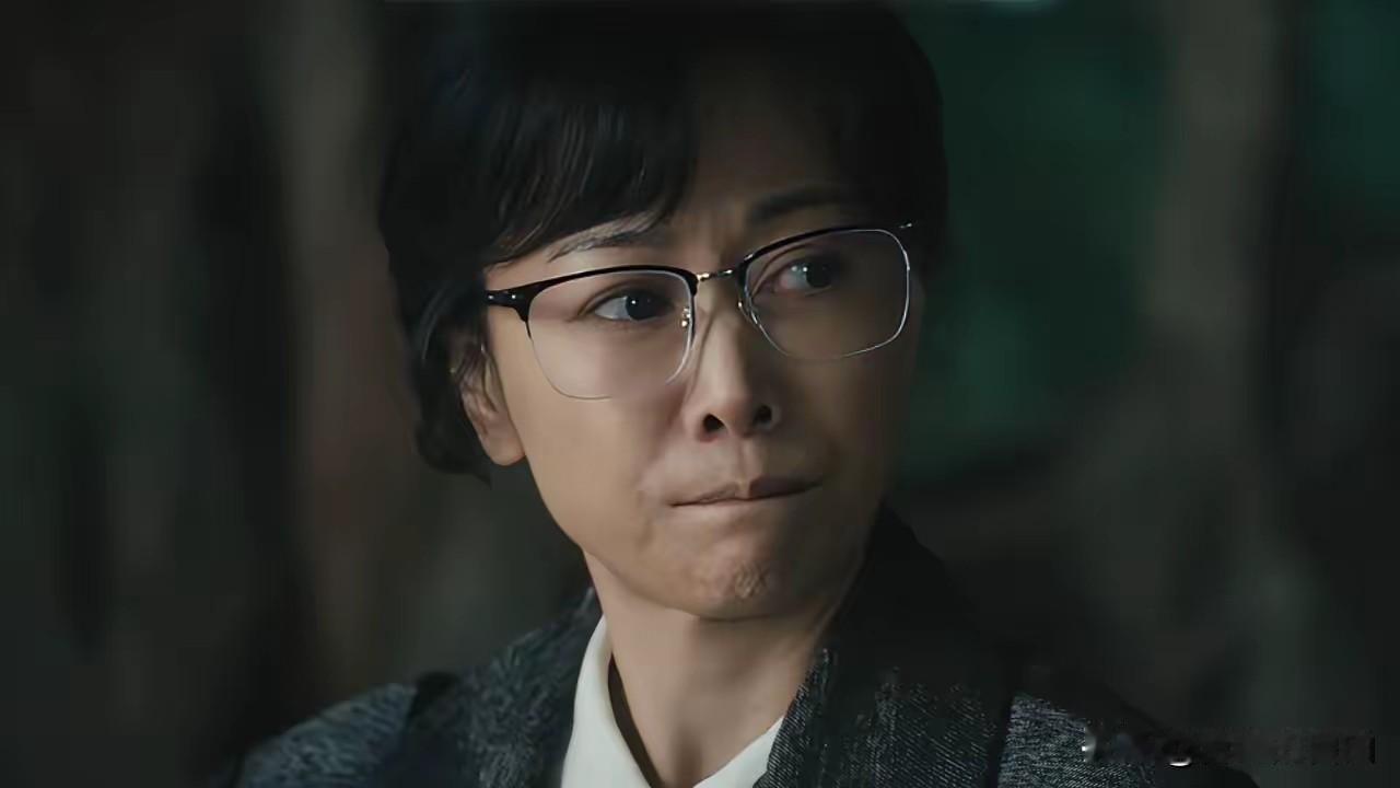 《交锋》原来，马憩每个月都会给李凤歌钱。李凤歌被抓后，马憩对她说：“蒋在珍死的时