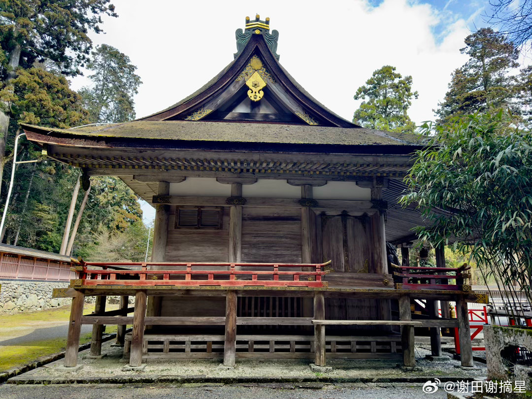 日吉大社西本宫本殿，日本国宝古迹。这个本殿是日吉大社七社之中等级最高的社殿，它供