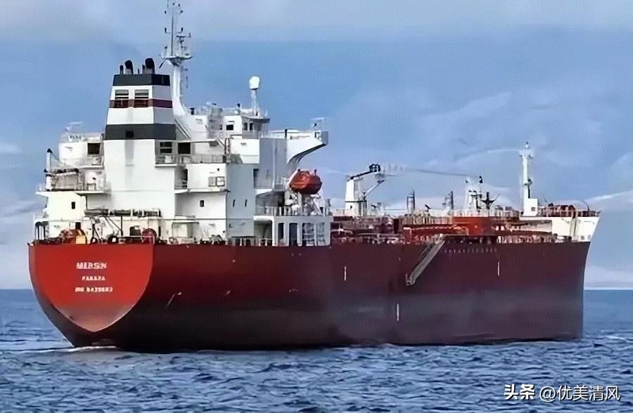 昨天土耳其刚刚站出来支持伊朗，
今天一艘满载14万吨原油的土耳其油轮就被炸！3月