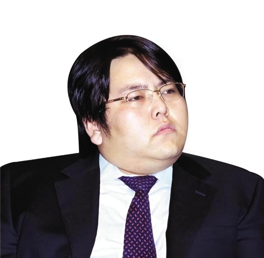 从风光无限到人间蒸发，这反差也太大了！
山西前首富李兆会，如今法院花两千多万悬