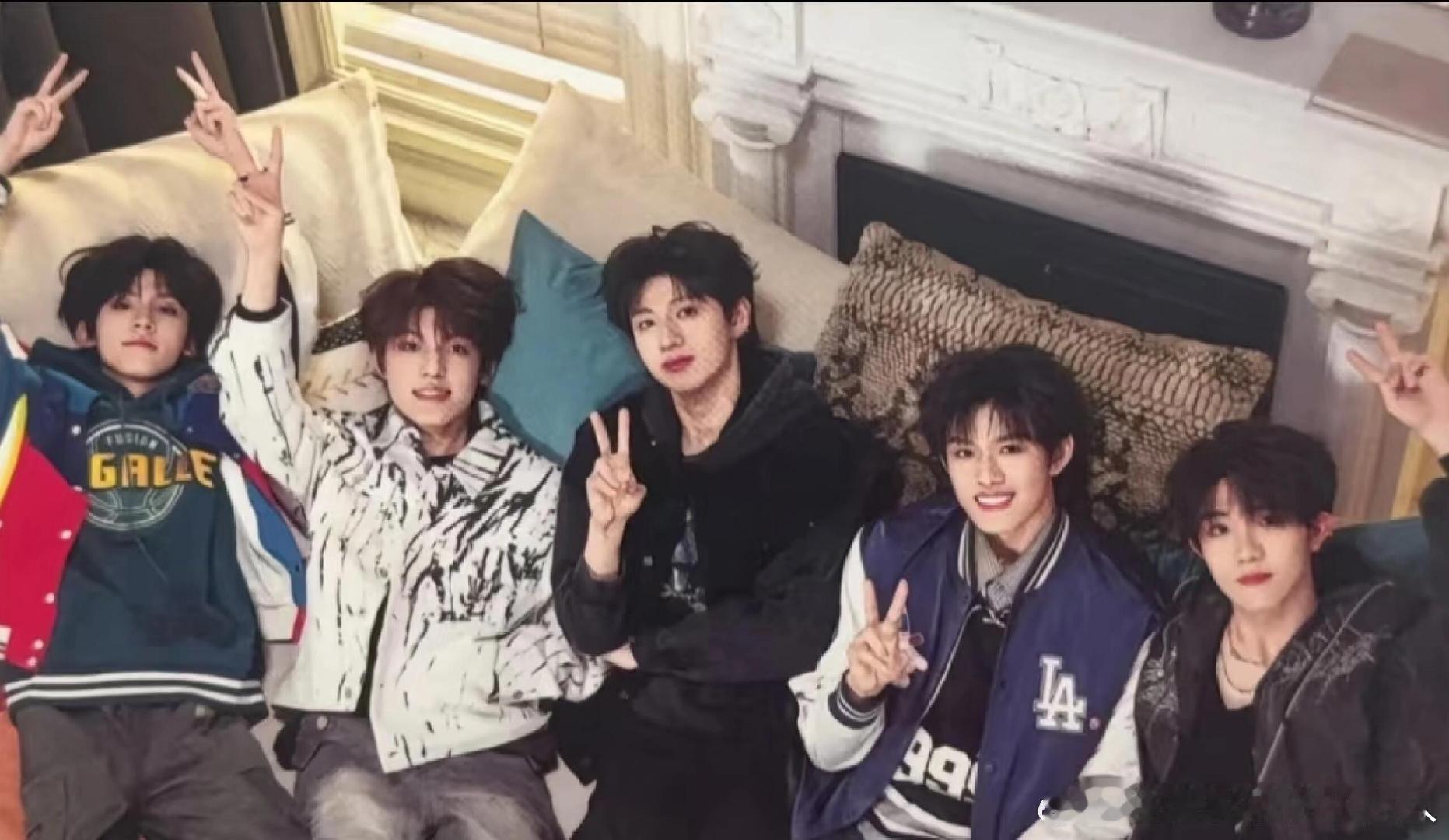 登陆少年主机位 登陆少年演唱会主机位 谁懂啊！主机位销量直接证明人气！登陆少年澳