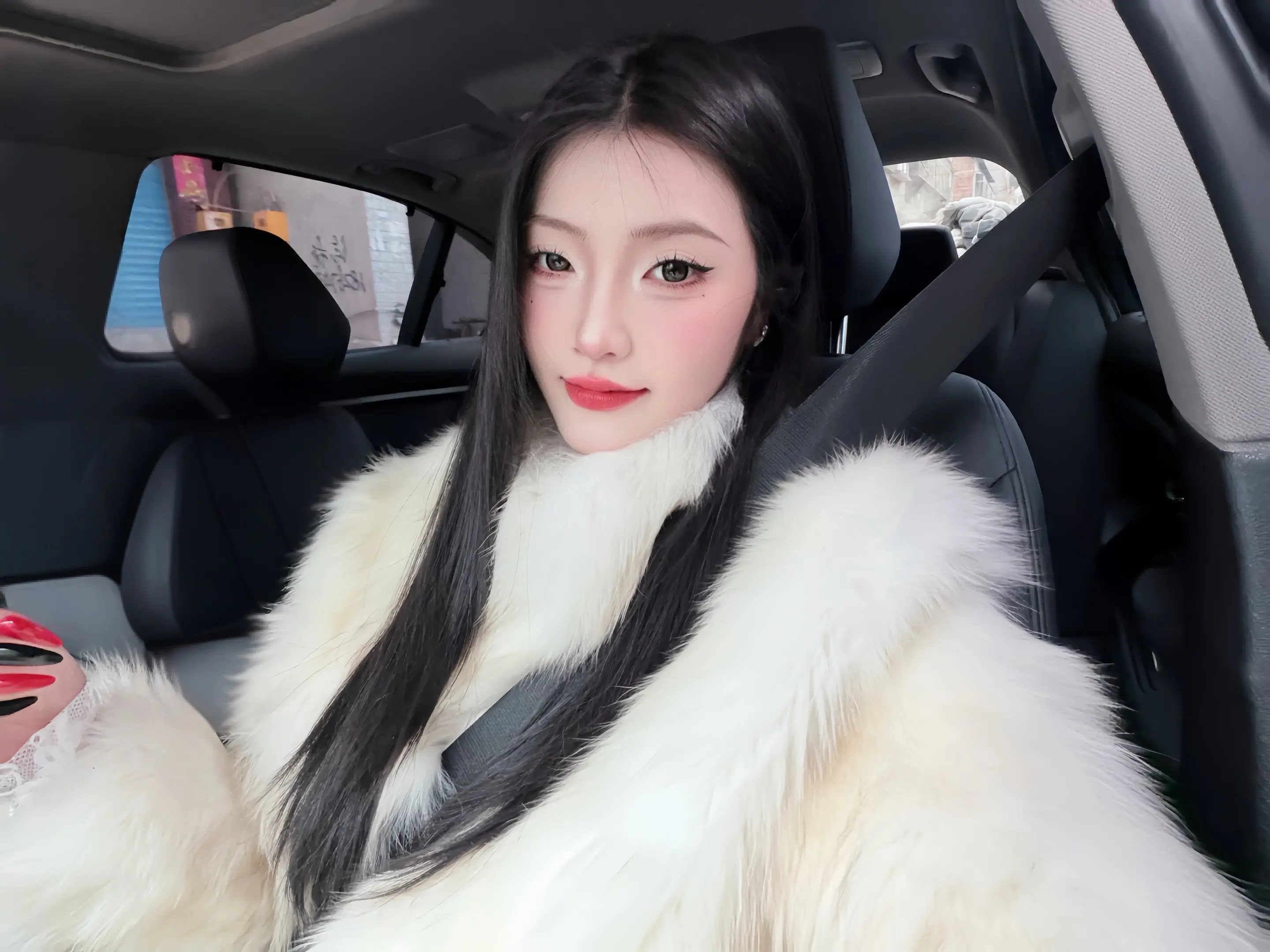 愿财神知我意 新年多进人民币！