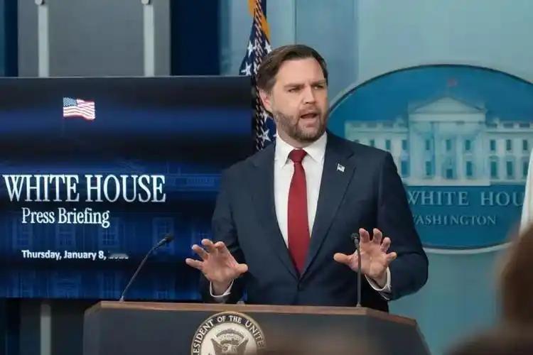 接连办砸2件大事，万斯被特朗普边缘化，转头帮扶反华急先锋上位？..
 
美国白宫