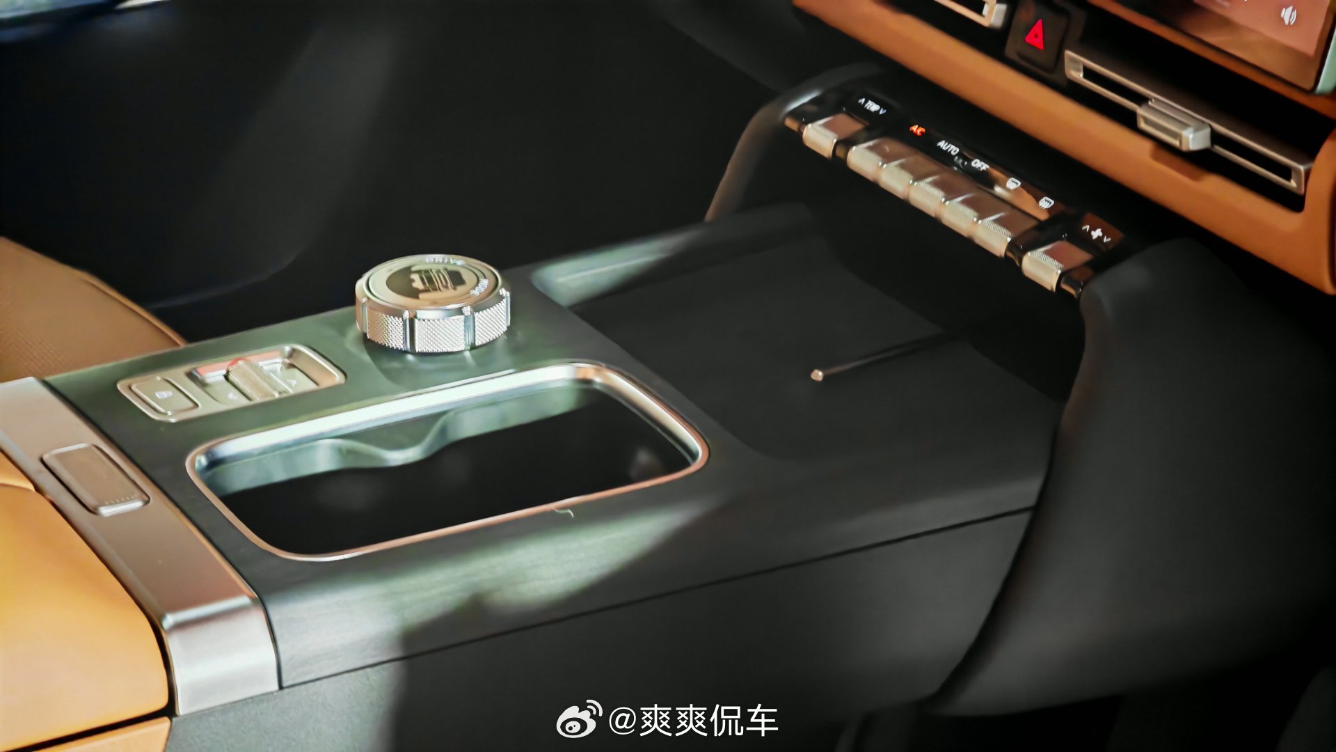 V27的价格公布了！比我们之前猜测还便宜！价格惊喜：两驱猎鹰500版 16.98