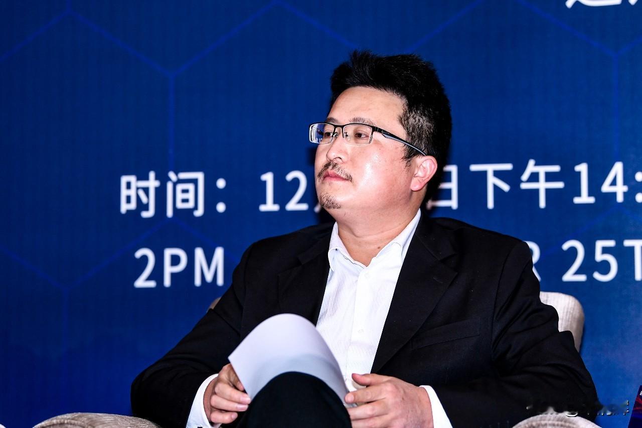 感谢当地官媒牵线搭桥，谢谢东道主邀请。河南，我来了！让思维来一次大碰撞，撞出火花