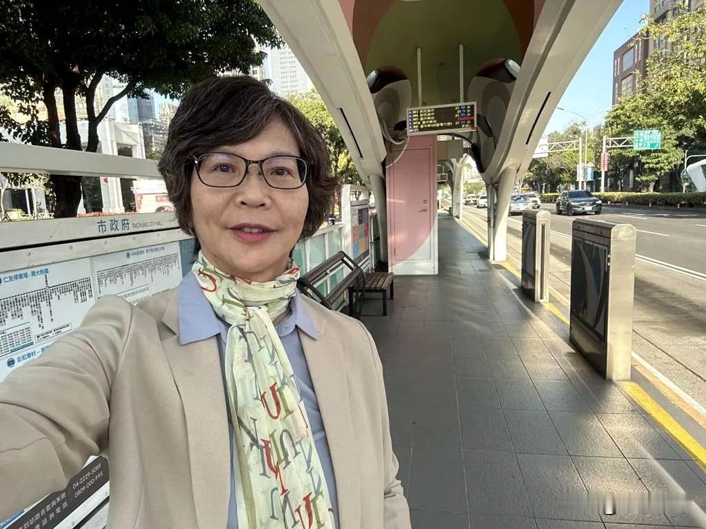 蔡壁如要出家修行，真的假的？她到底经历了什么？
台湾地区现在假新闻太多，自从上次