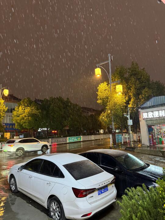 太夸张了………原来丽江也会下雪😢😢😢