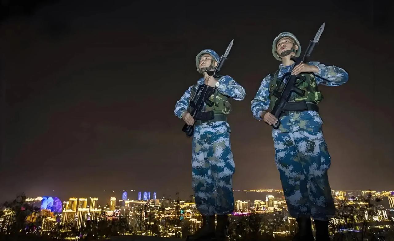 十年前登高望远的领路人已经预测到了局势会变，所以才有了一边展示军力，一边宣布裁军