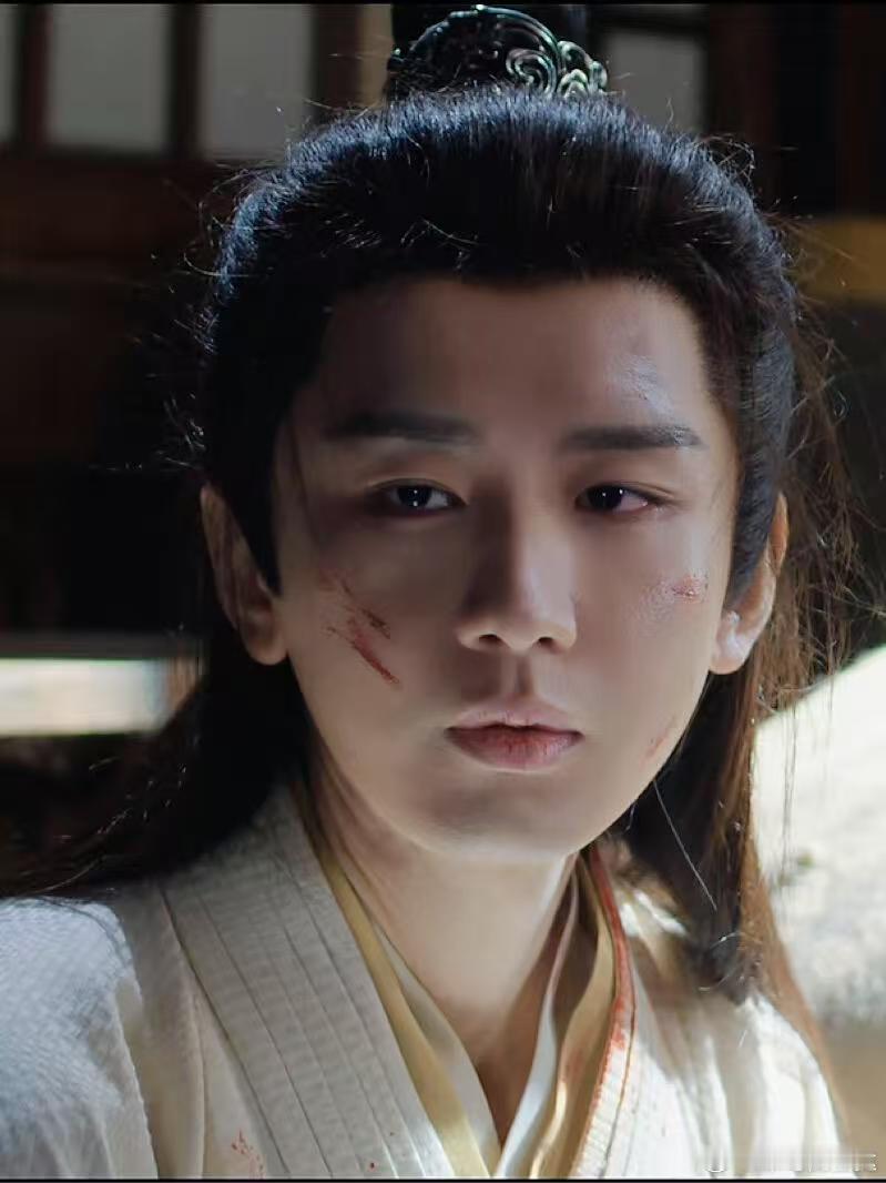 成毅新剧真的实现了做一休四 高能量人类谢淮安上线，极限操作连轴转，忙完大事吹笛子