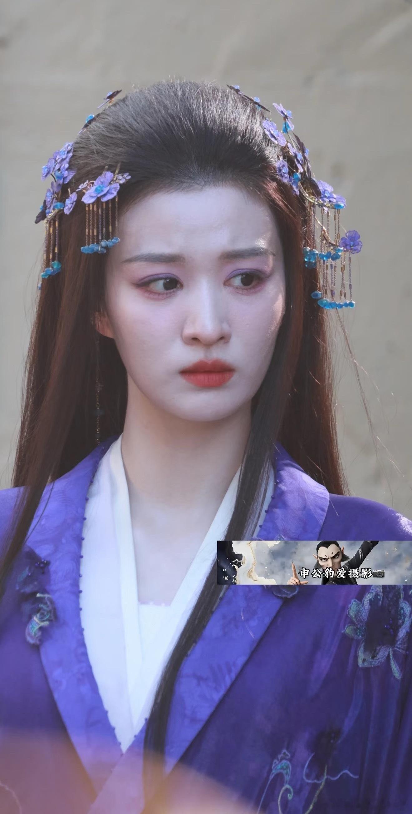 🚢近距离高清生图，皮肤纹理都清晰可见，这算大美女吗？ 
