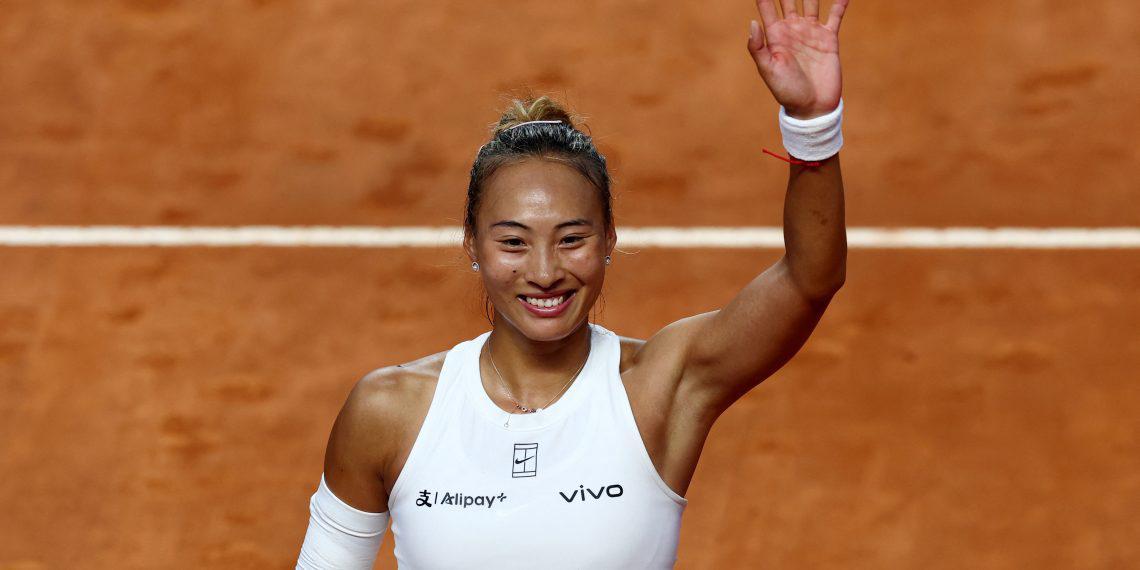 郑钦文第七次对决萨巴伦卡 WTA1000罗马站女单第四轮，郑钦文以2-0击败前美