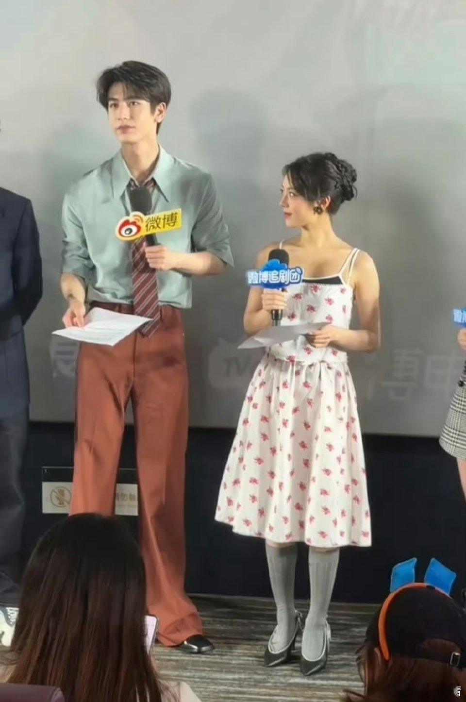 到底谁给赵今麦做的妆造换个造型师吧 ​​​