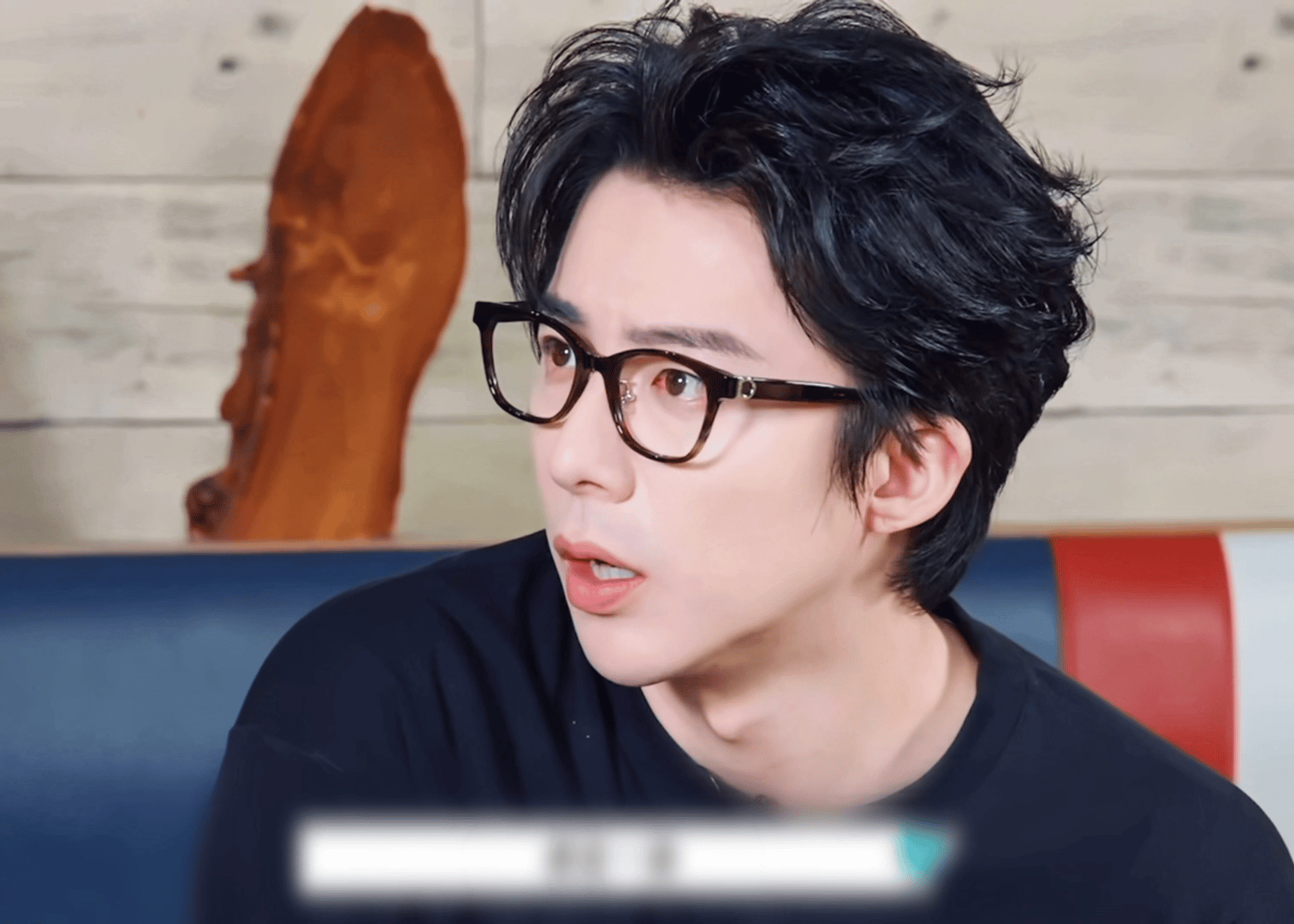 刘宇宁还没原谅现偶吗｜刘宇宁铁证﻿﻿ 原不原谅也没事地球超新鲜里也能看到行走的现