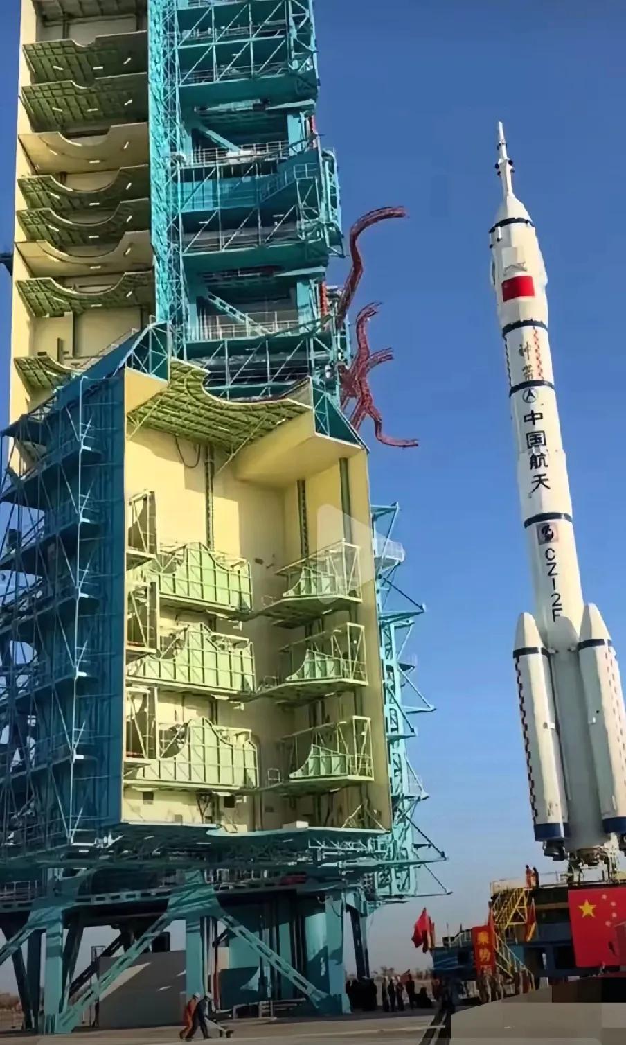 神舟十九号发射成功，再次书写太空历史，它有三个超级厉害的亮点！
 
神舟十九号载