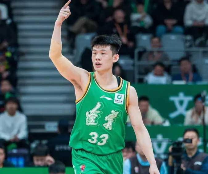 王岚嵚三方交易尘埃落定！回乡加盟山东男篮
 
北京时间8月23日，据记者宋翔消息