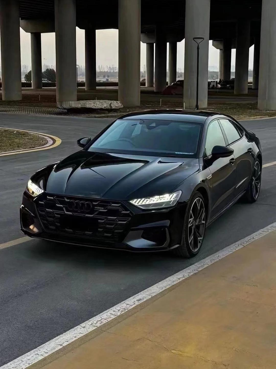 上汽奥迪车展直接放大招，燃油+电动双赛道全系车型集体亮相，把“年轻、科技、豪华”