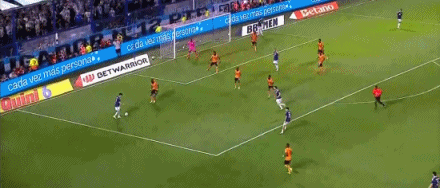 04月01日讯 26赛季国际友谊四月，上半场梅西右路突破传中，小蜘蛛闪击，随后梅