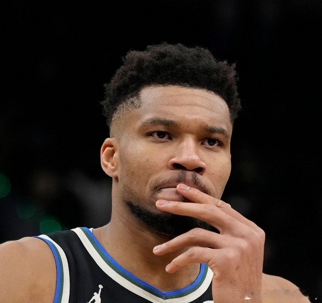 Sam Amick：目前各队为字母哥提出的报价被雄鹿认为“令人失望/不够有吸引力