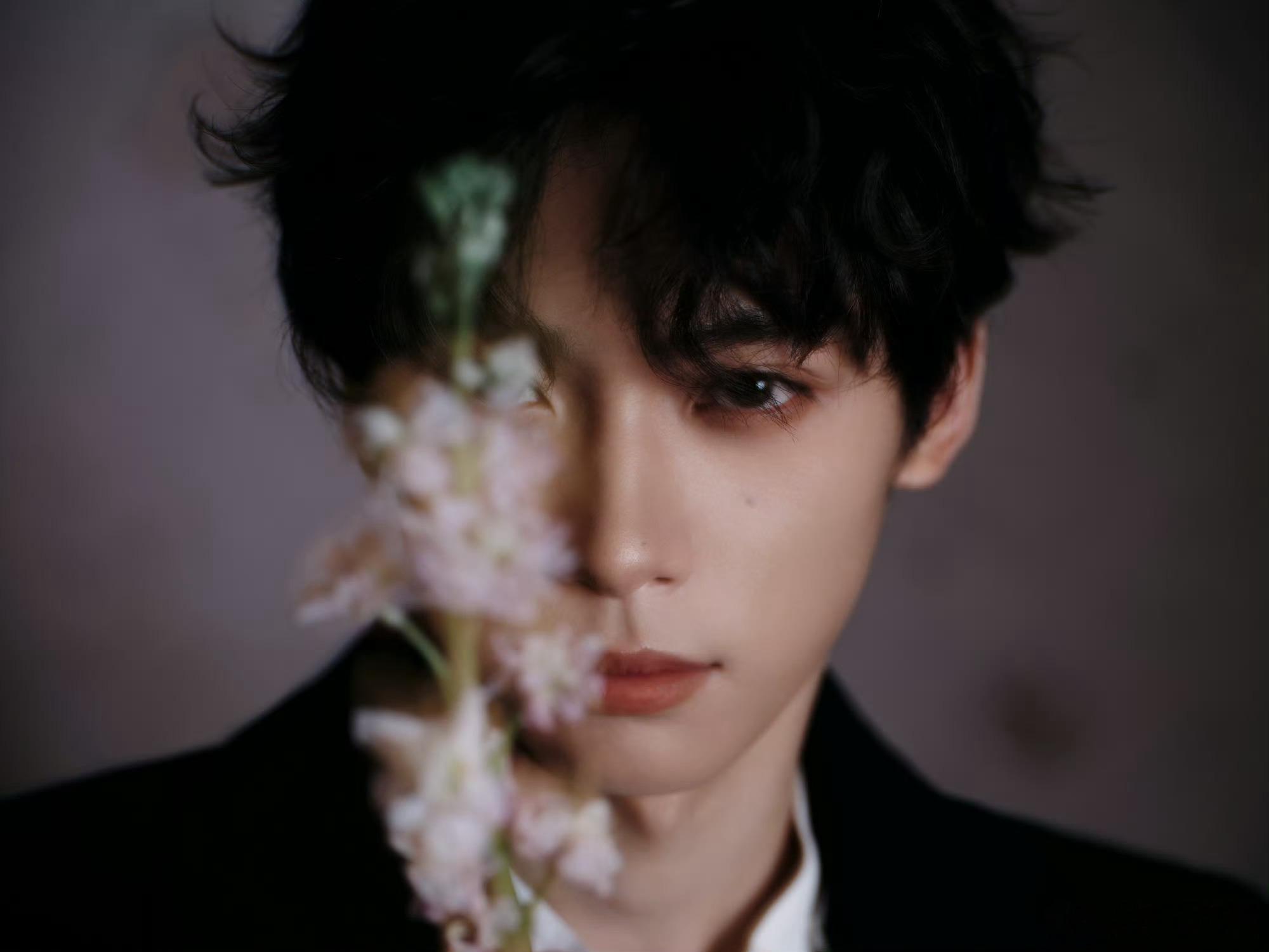 梓渝今晚用音乐同频梓渝与节奏共振梓渝今晚用音乐同频，期待，[送花花][送花花][