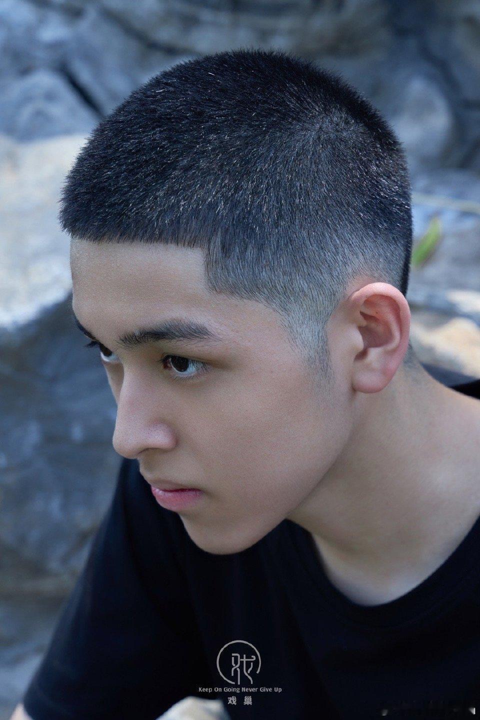 一年级的陈思成参加艺考《一年级》的记忆突然攻击我！陈思成这些年的变化肉 眼可见，