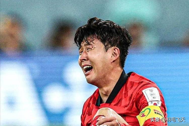 韩国队也有哭的时候
北京时间6月28日上午，有三场世界杯小组赛最后的结果将决定韩