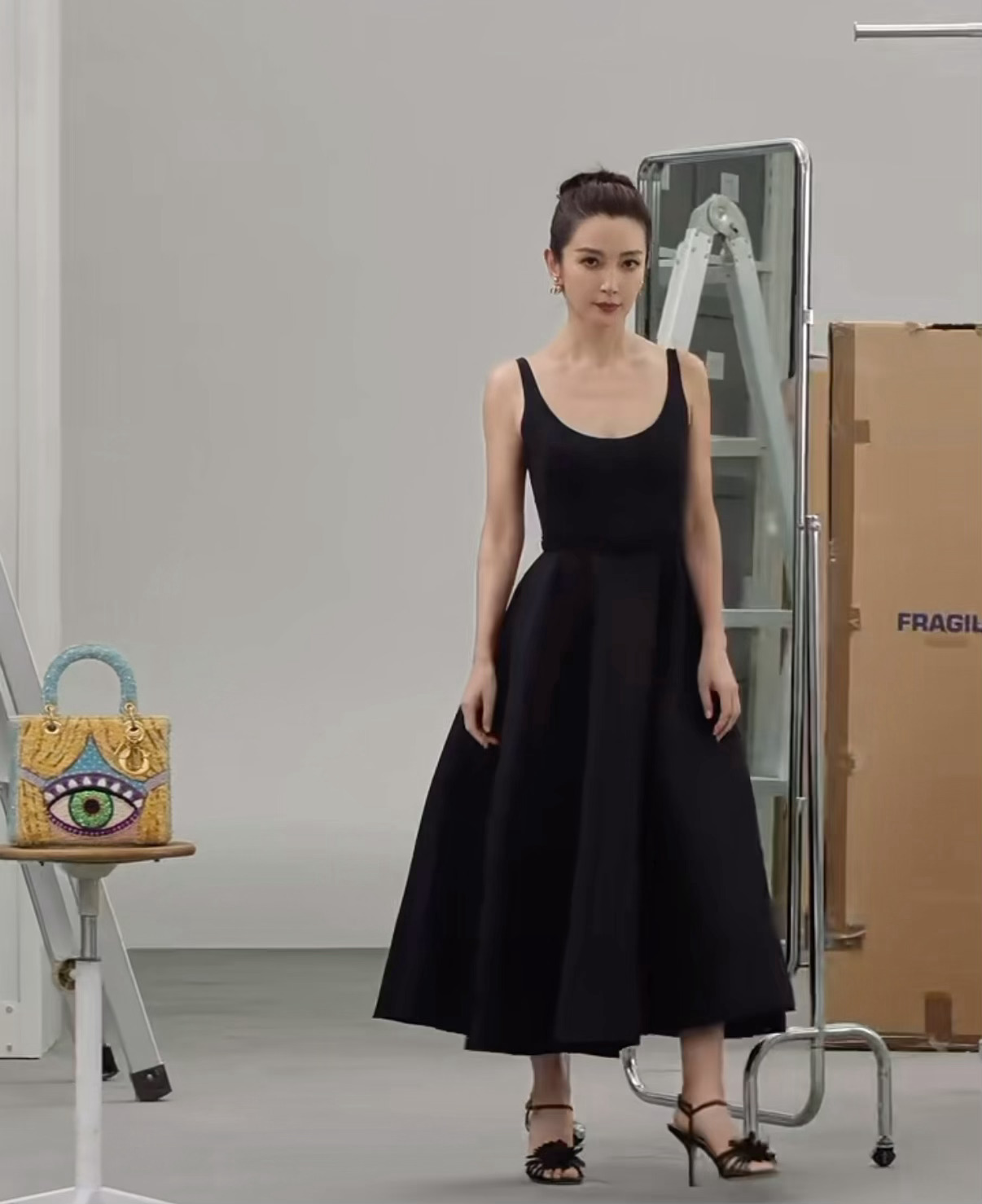 冰冰李还是穿Dior美[鲜花] ​​​