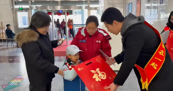 新春走基层｜春节不停歇！149位文旅志愿者奔赴青岛各大景区
