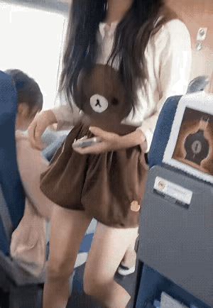 看到这个，
为夫都要感慨一下。
“年轻正好。”