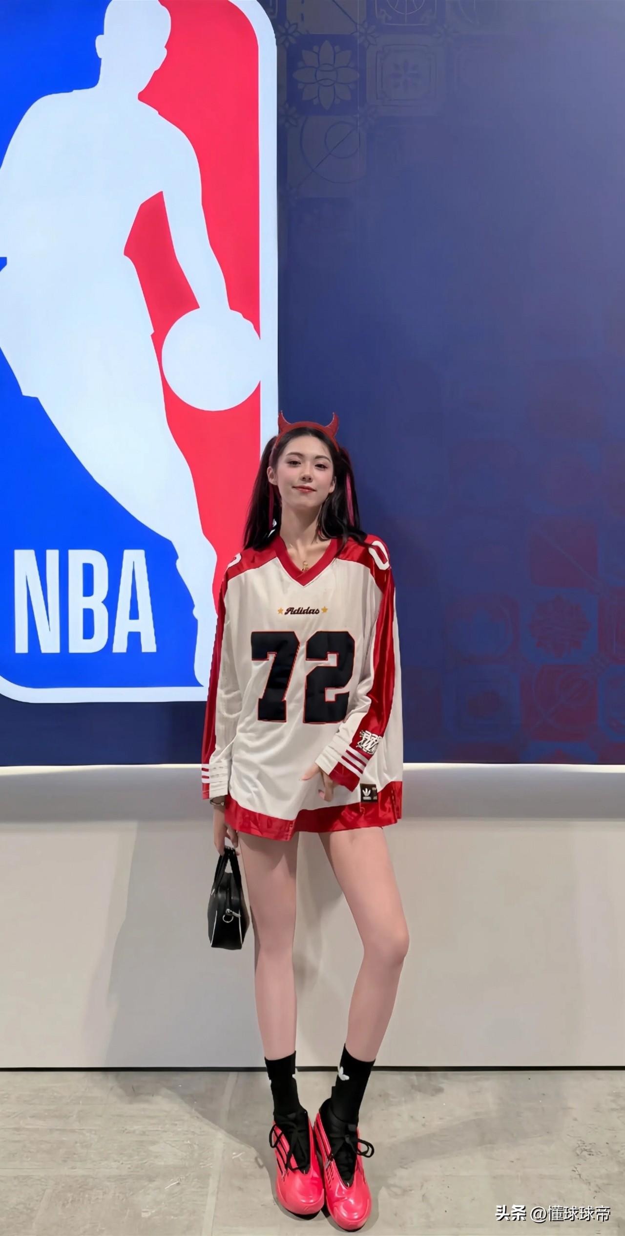 场均只有1.8分，她是怎么当上阿迪达斯代言人的？

昨晚在澳门举行的NBA中国赛