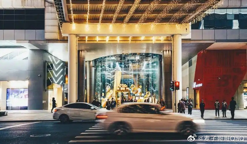 不拼预算、不买排名，小店也有机会被看见。当评价体系回归“真实行为”，专注做好产品