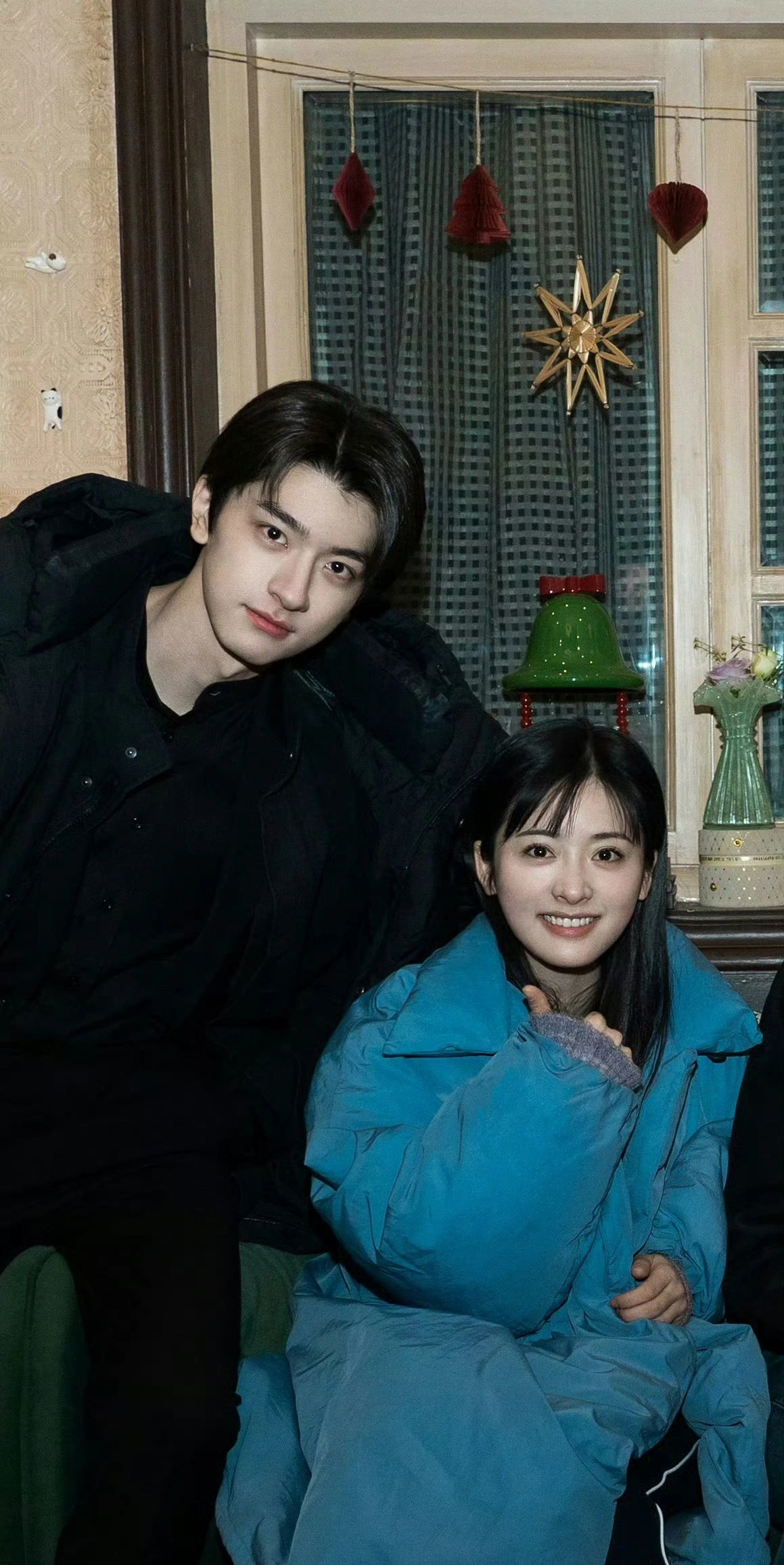 林一&沈月 一些能做壁纸的合照，往那一站都是氛围感～  