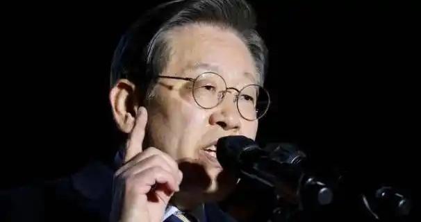 前脚刚完成访华，转眼就吃闭门羹，底线问题不容玩笑 

前阵子，中韩关系好不容易迎