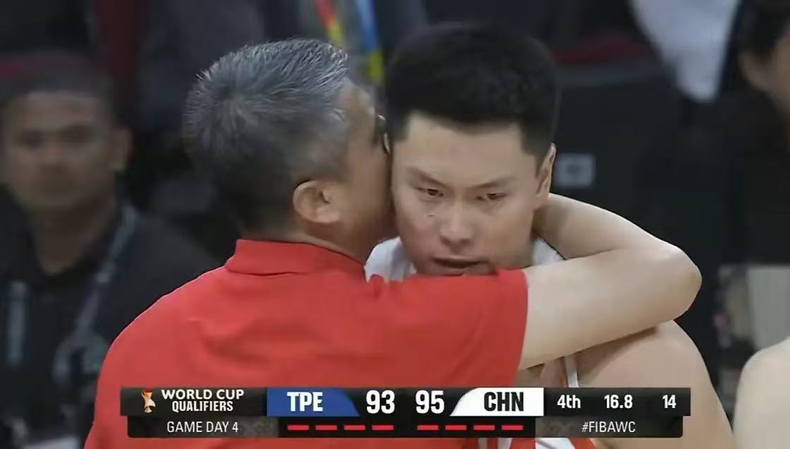 “郭导和我说防得好，专注打完比赛，不要犯规。”李弘权目前已经随中国男篮返回北京，