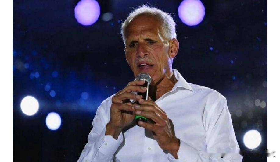 特朗普表示希望洪都拉斯选举保守党的阿斯福拉为总统。

路透社-美国总统唐纳德 ·