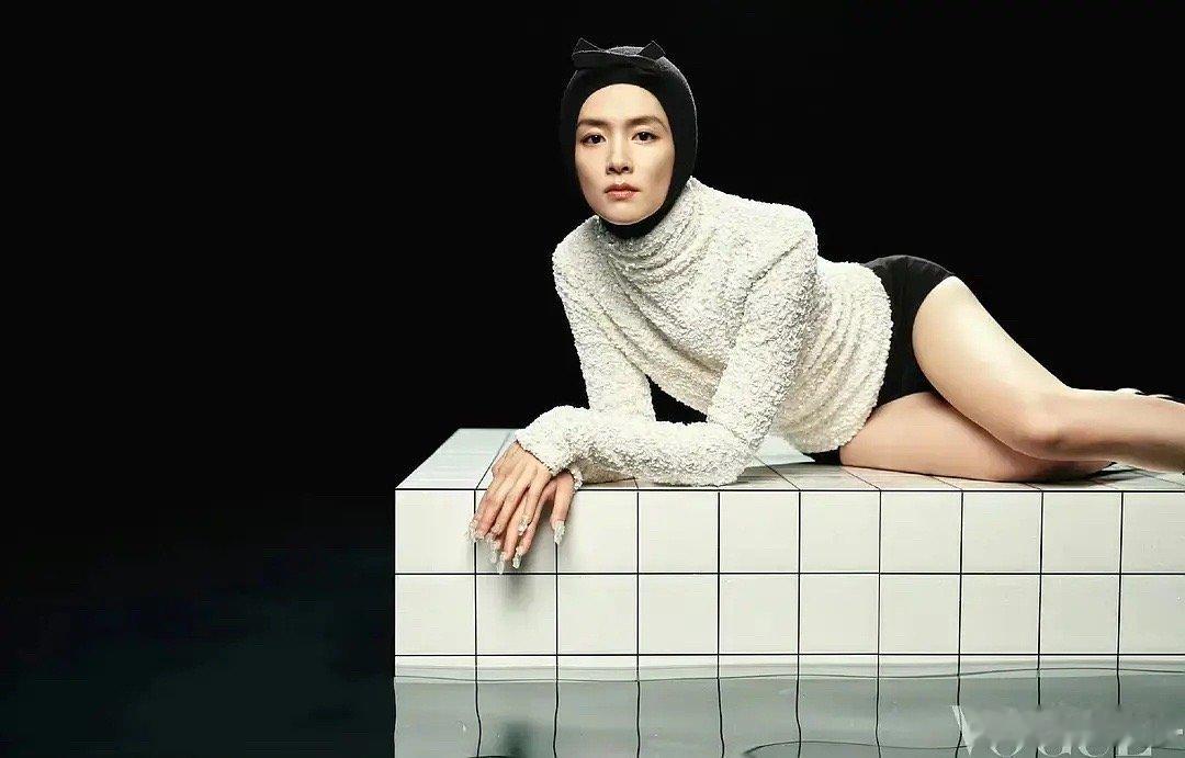 网友辣评，螳螂系艺人[允悲] ​​​