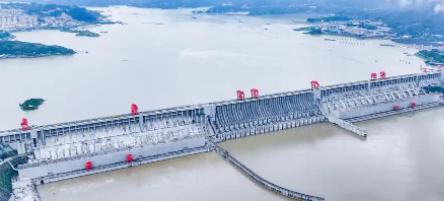 日本网友表示：如果中日战争爆发，日本第一个炸的不是中国的重要城市，而是第一个炸中