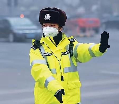 决不能虱子、棉袄，一块烧了。
福建莆田无接触事故案，本来2月26日开庭审理，结果