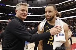 你敢信吗，勇士队内有且只有3个非卖品！

1、斯蒂芬库里，从09年开始成为勇士核