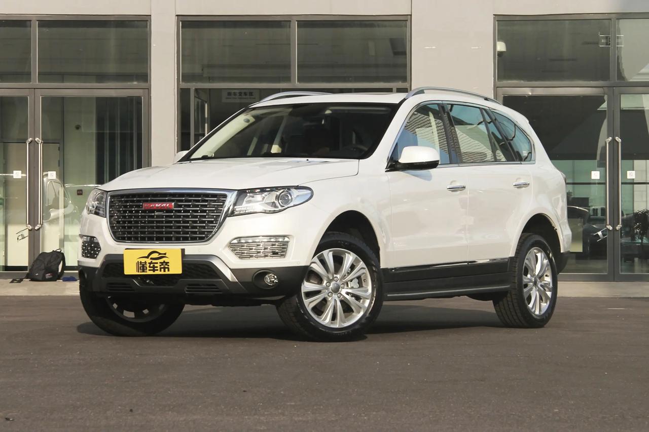 在中大型SUV二手车市场，哈弗H8是款极具争议的车型——它既带着硬派基因，又偏向