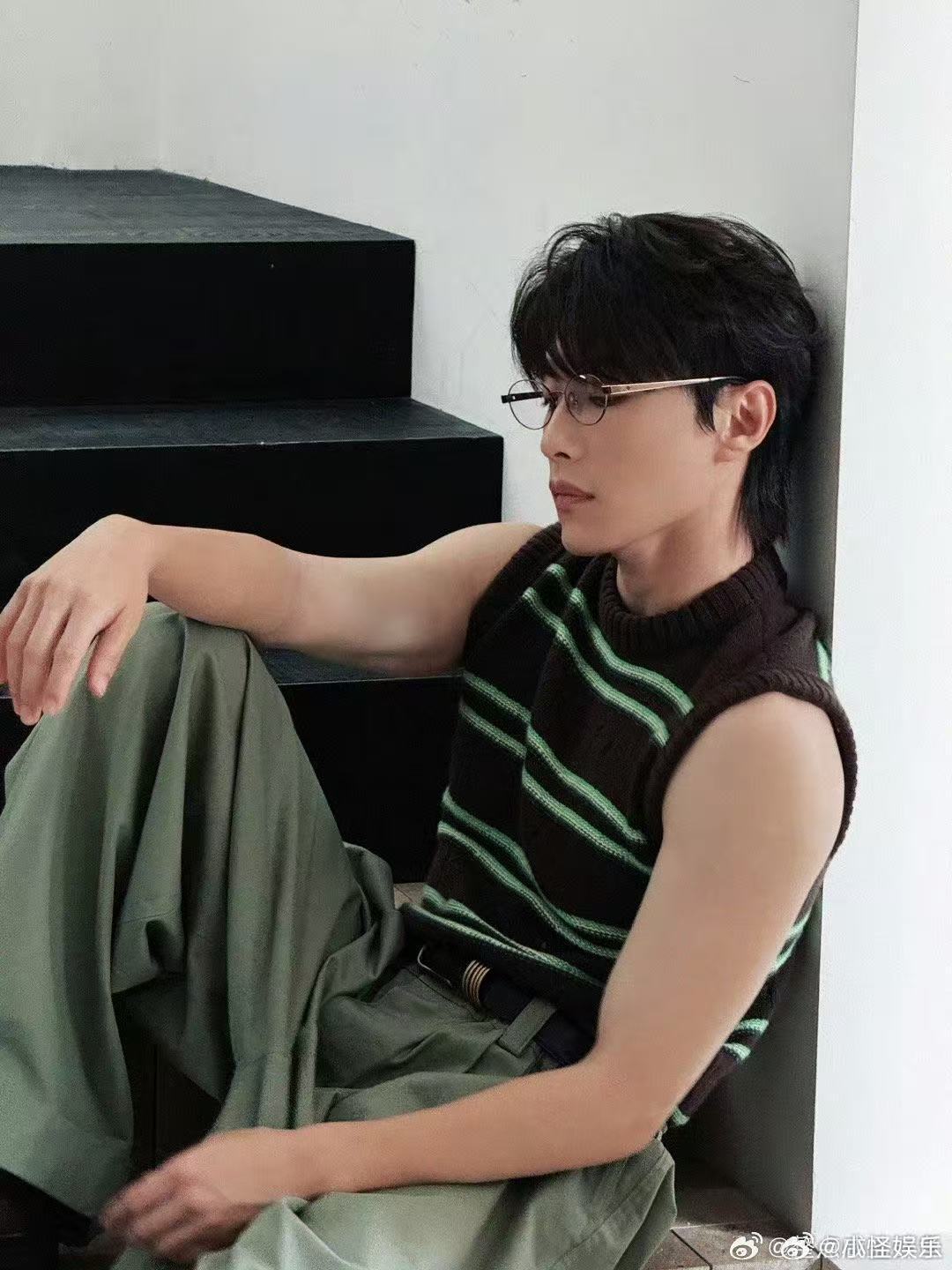 代旭 在机场失去的都要夺回来 代旭有保镖了被代旭这波机场路透戳中笑点，有了保镖之