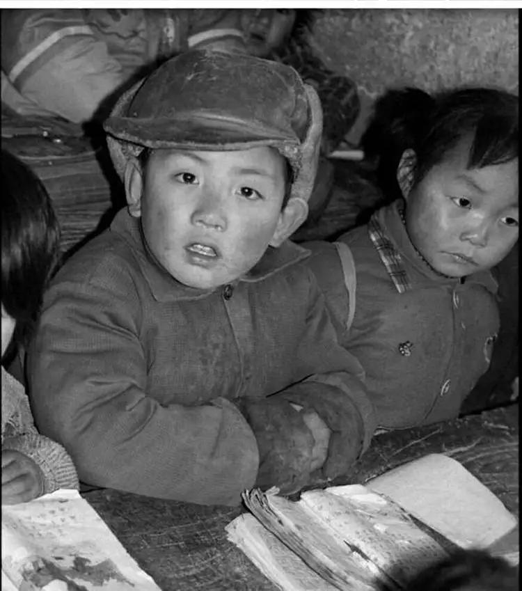 【我的求学路之四——顺利考入县中】



1978年，我们县中恢复招生，新设了初