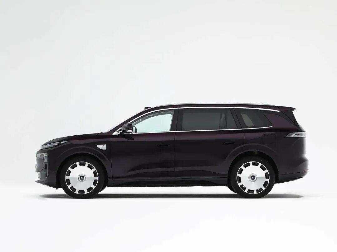 16.58万起的华为乾崑六件套SUV？
东风奕派M8昨天上市，全系标配华为乾崑A
